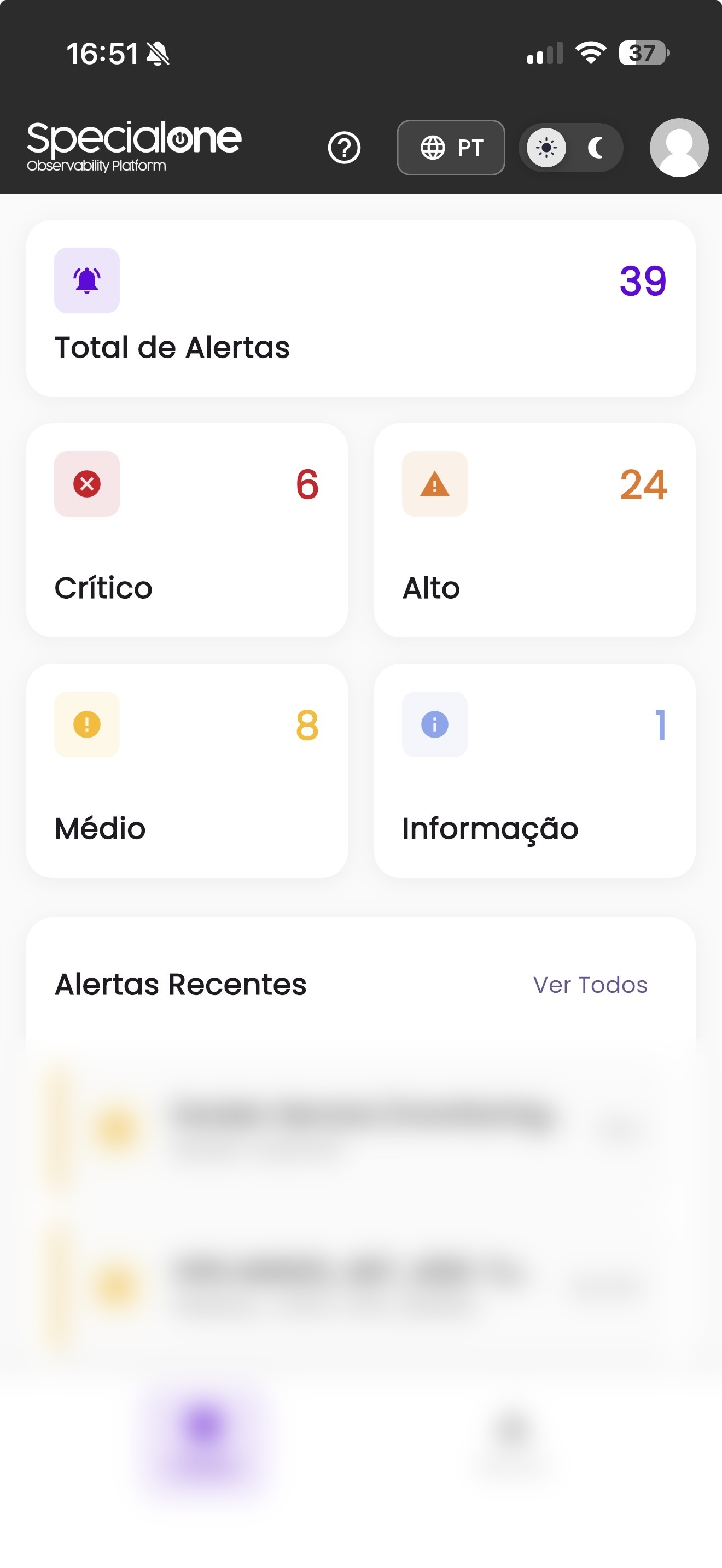 Painel do app com KPIs por severidade e lista de alertas recentes